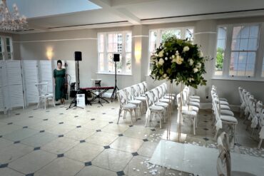 Musicians for Rachel and Ed at Oxleaze Barn in the Cotswolds