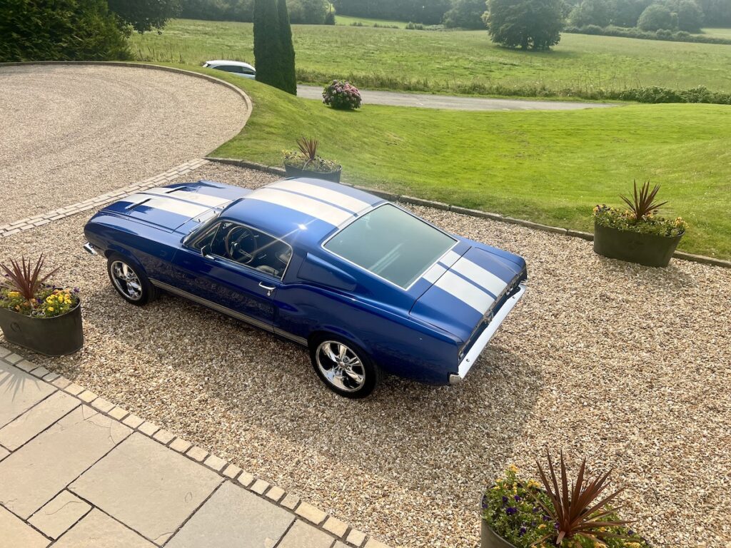 Ford Mustang Wedding car in Blue