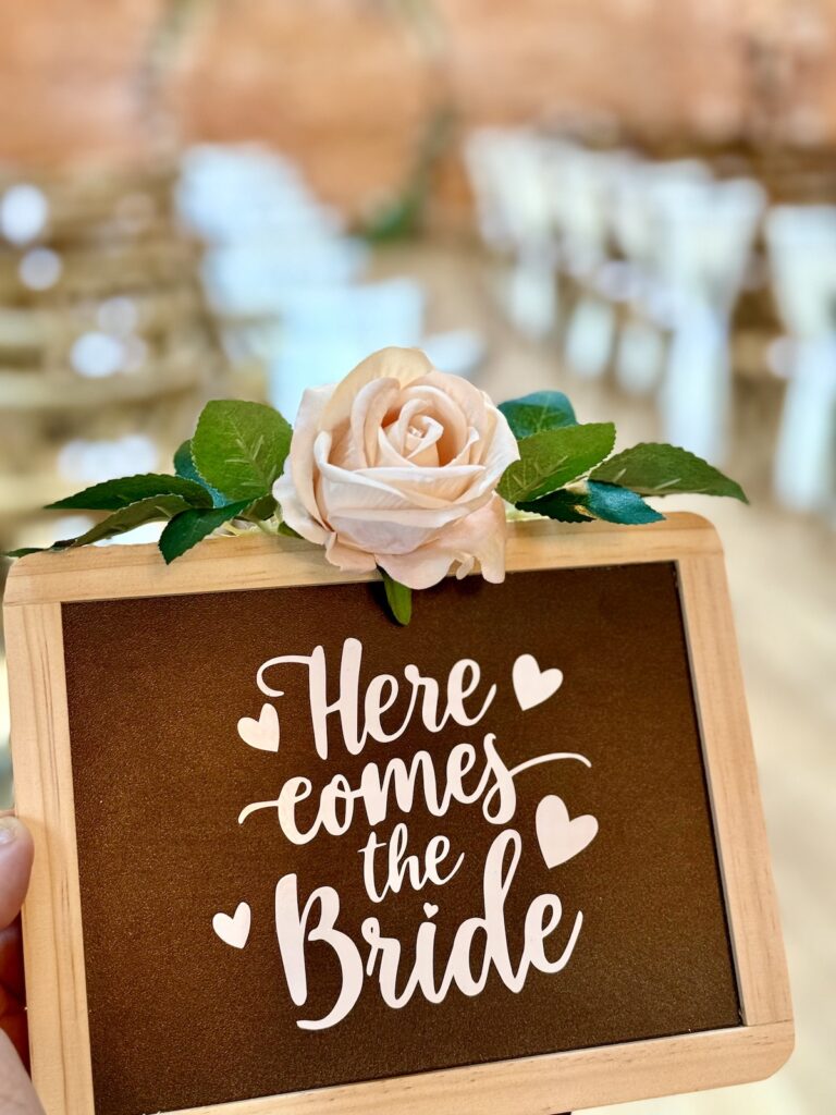 Here comes the bride sign at Abbots Court