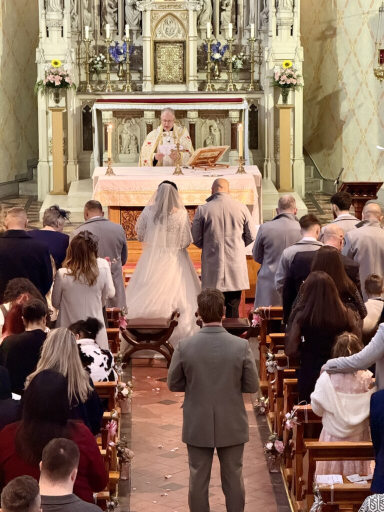 Wedding Couple at the altar